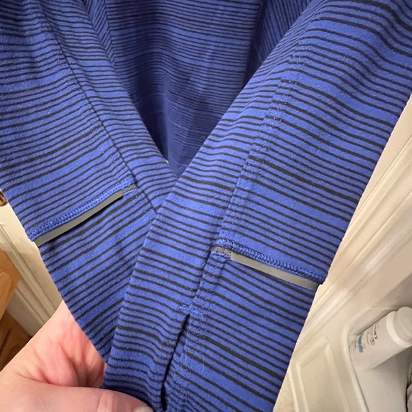 Lululemon Kanto Catch Me Long Sleeve 2 - Picture 8 of 9